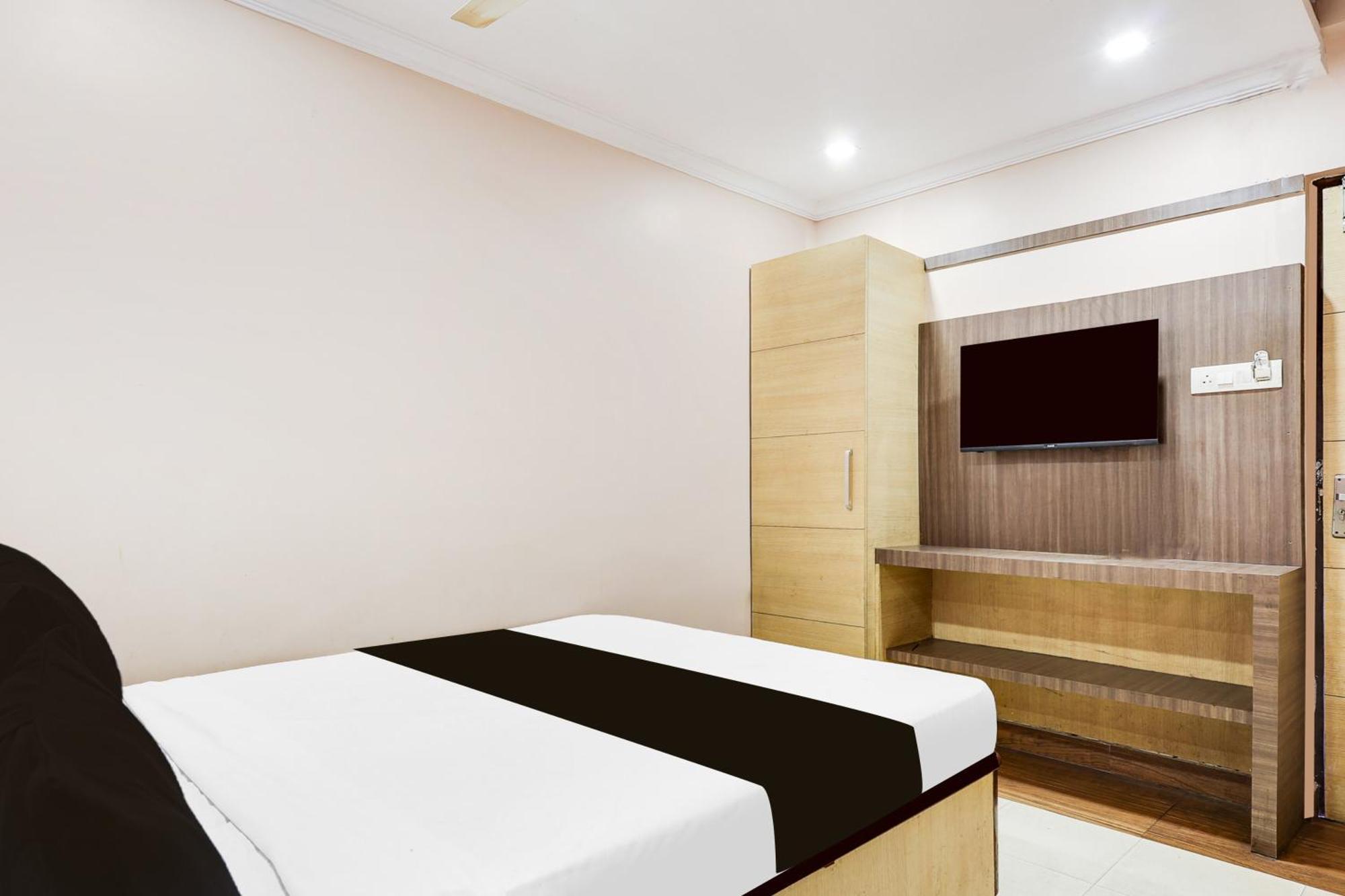 Hotel O Port Road Near Poorna Market Visakhapatnam Exterior photo
