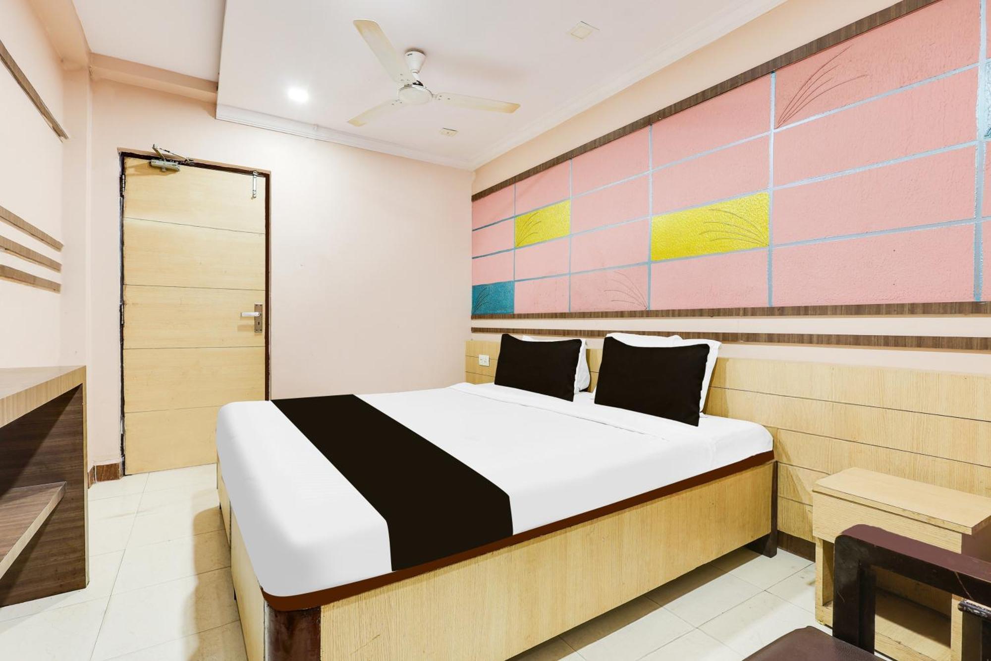 Hotel O Port Road Near Poorna Market Visakhapatnam Exterior photo